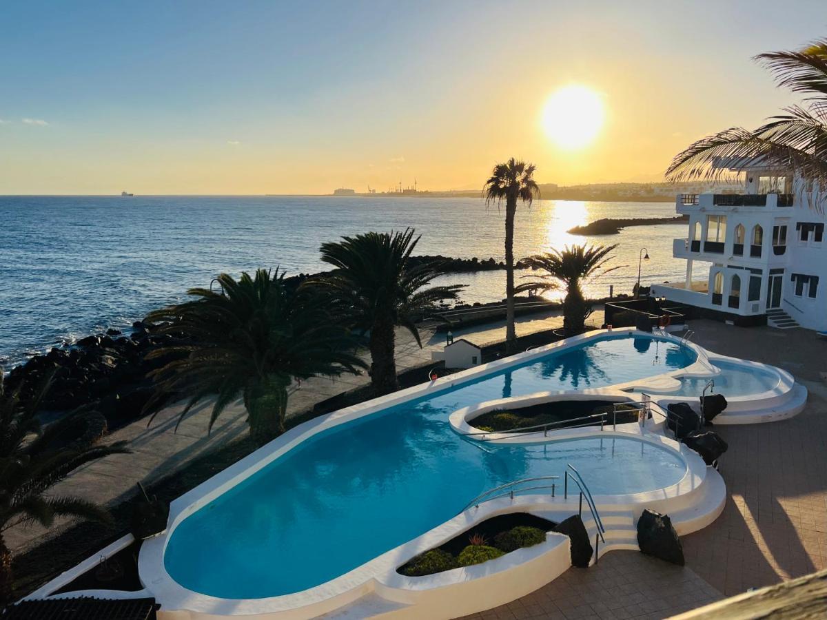 Penthouse Over The Sea Costa Teguise Exteriör bild